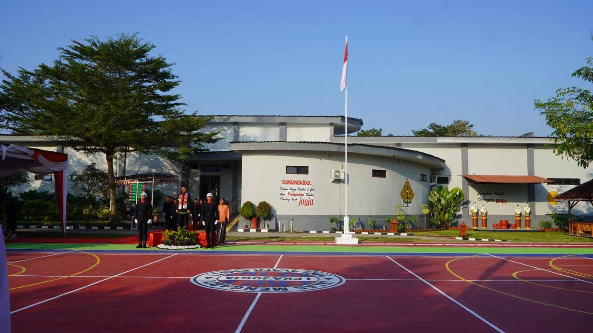 Upacara bendera HUT Kemerdekaan RI di Lembaga Pemasyarakatan Kelas IIB Wonosari.