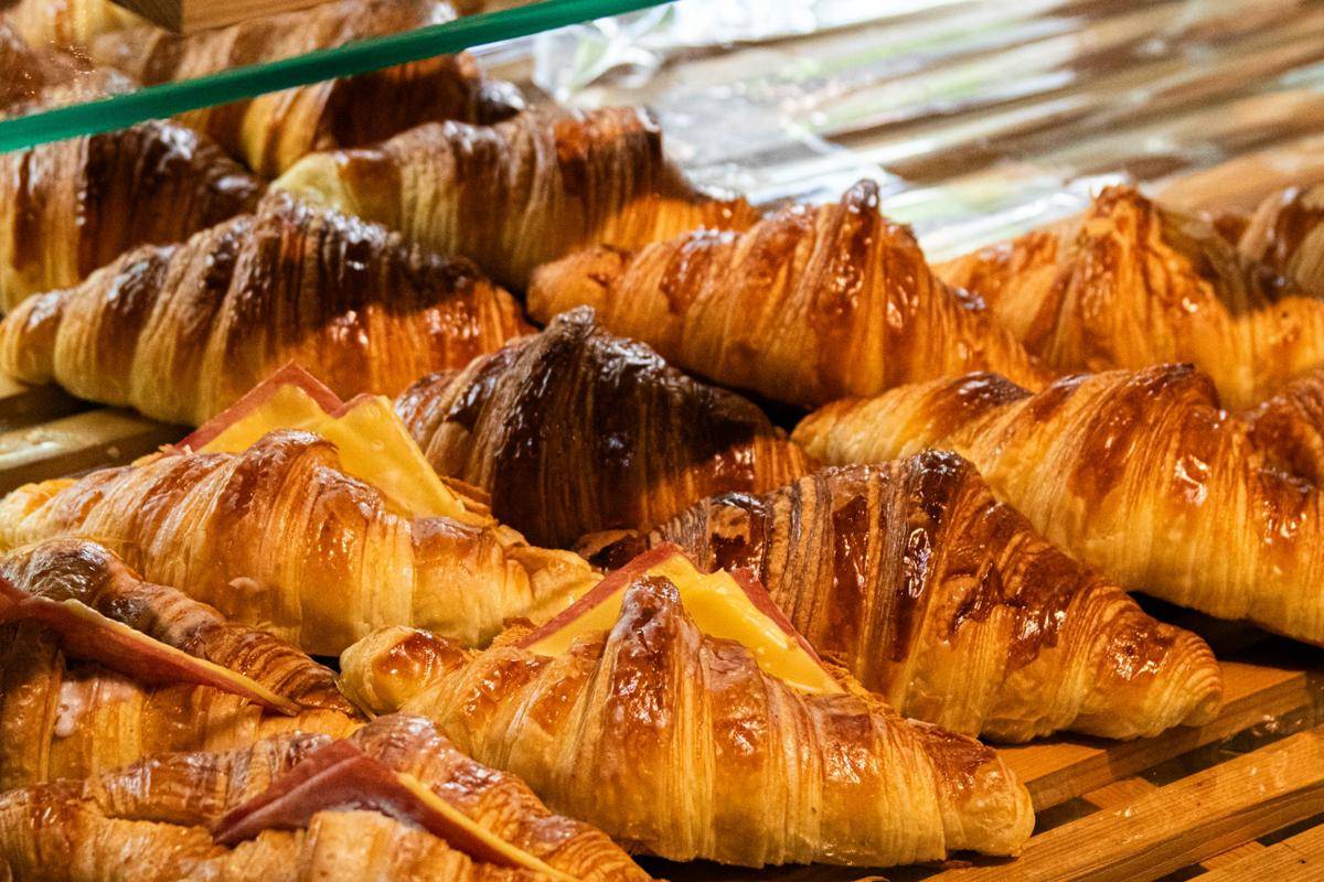ilustrasi croissant (unsplash.com/Ngo Ngoc Khai Huyen)