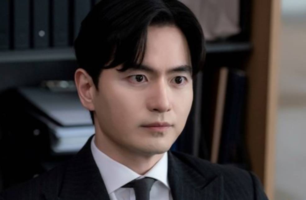 Cuplikan drama Korea Beyond the Bar