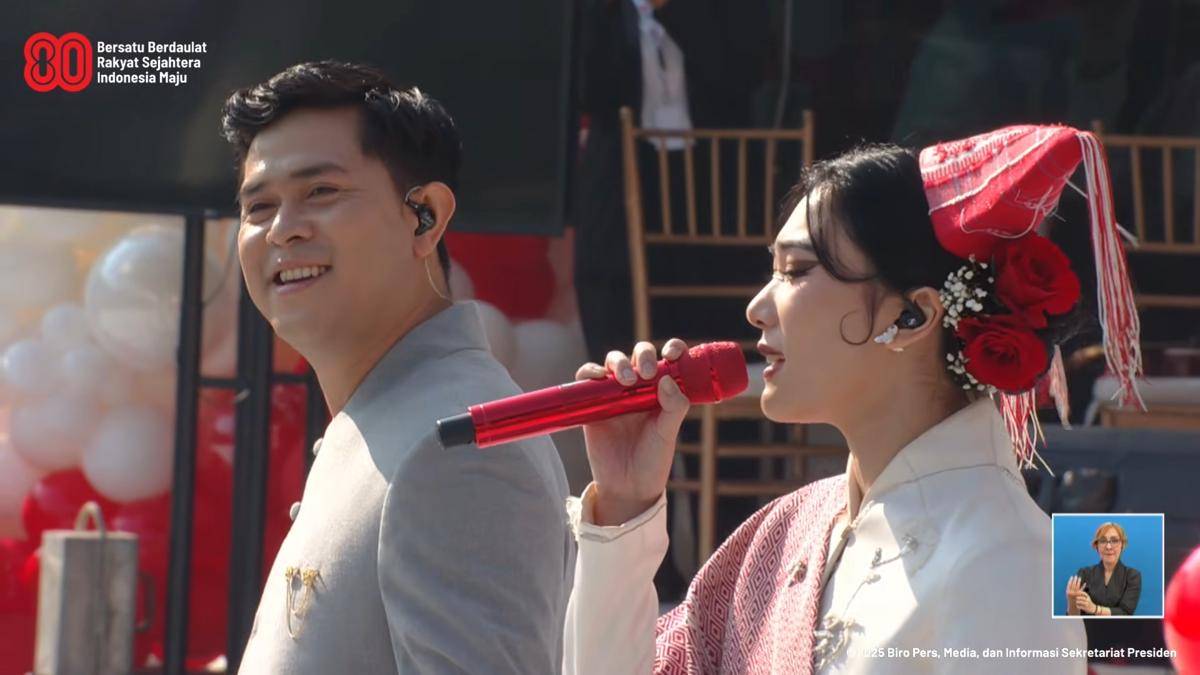 Penampilan Isyana Sarasvati dan Cakra Khan saat Upacara Detik-Detik Proklamasi di Istana Merdeka pada 17 Agustus 2025