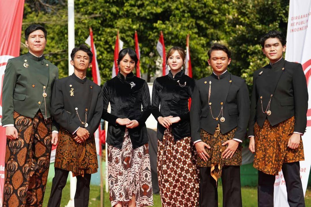 Artis Indonesia rayakan kemerdekaan dengan ikut upacara