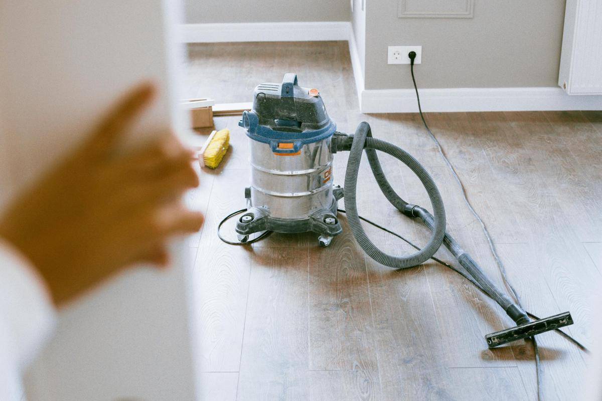 ilustrasi vacuum cleaner