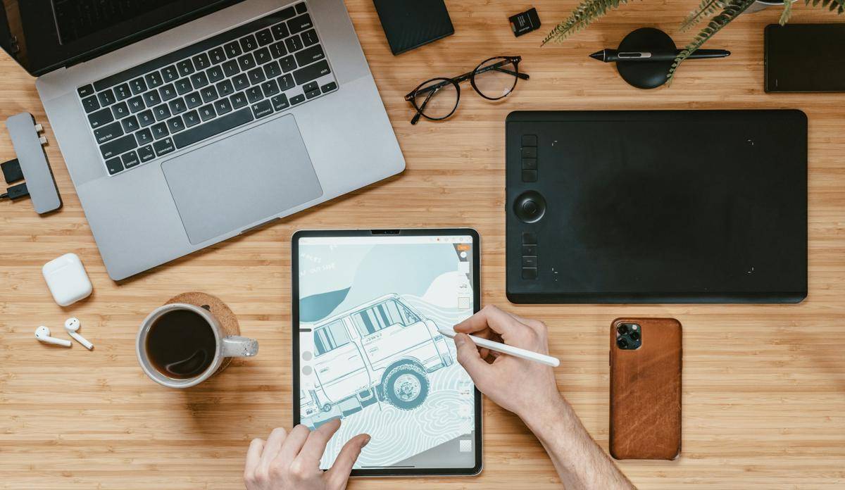ilustrasi jurusan desain komunikasi visual (unsplash.com/Cristofer Maximilian)