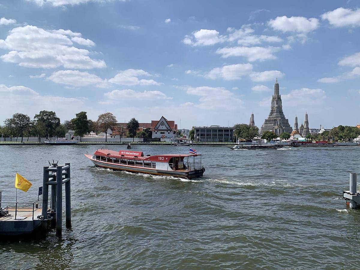 potret tur perahu Sungai Chao Phraya (commons.wikimedia.org/Chainwit.)