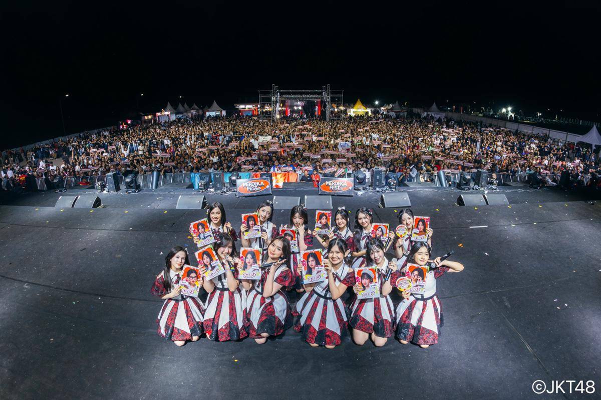 Member JKT48 (x.com/officialJKT48)