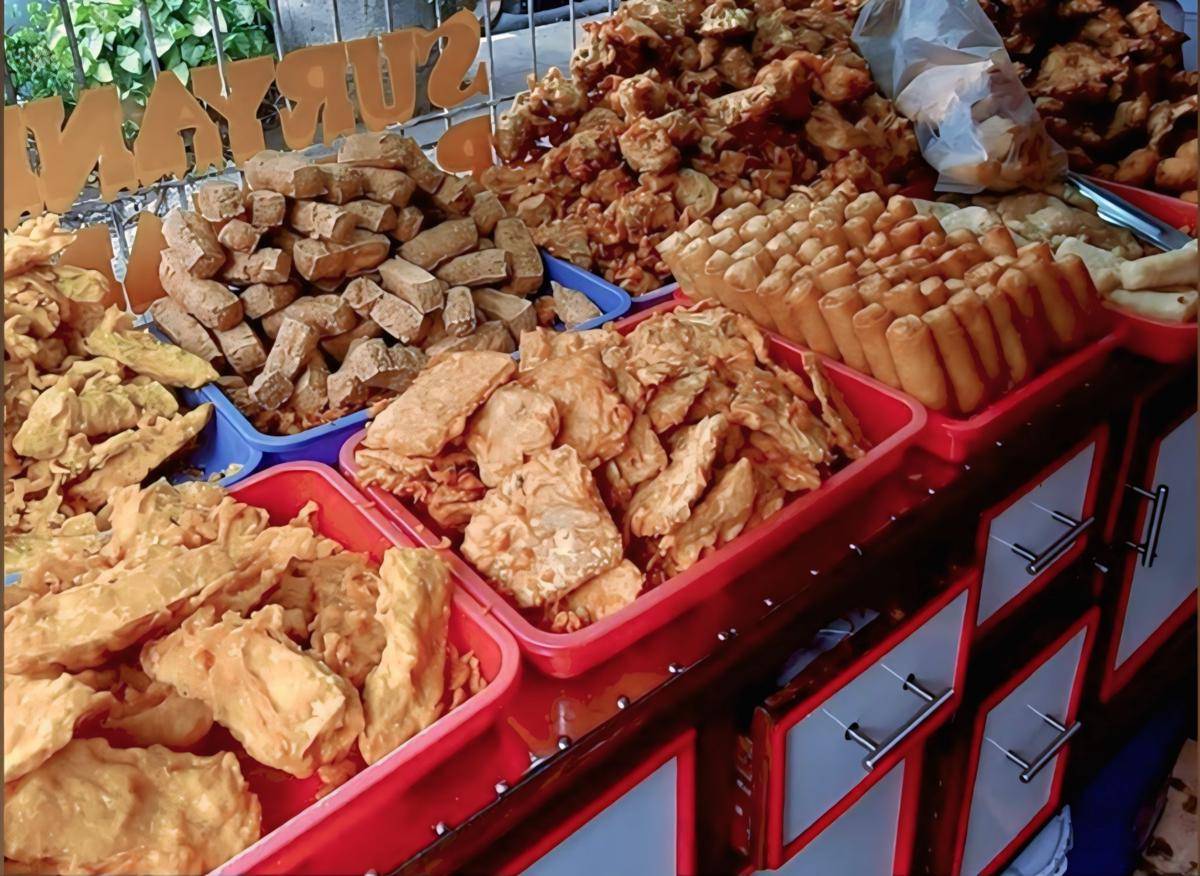 Gorengan Suryani Pak Eman (google.com/maps/Donny)