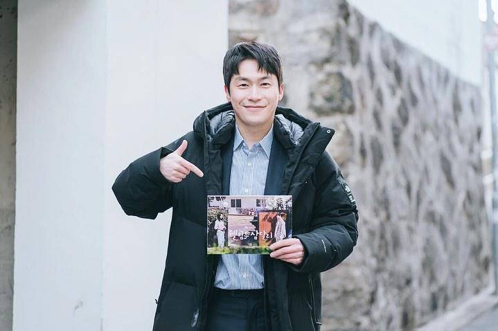 potret Lee Jae Won 