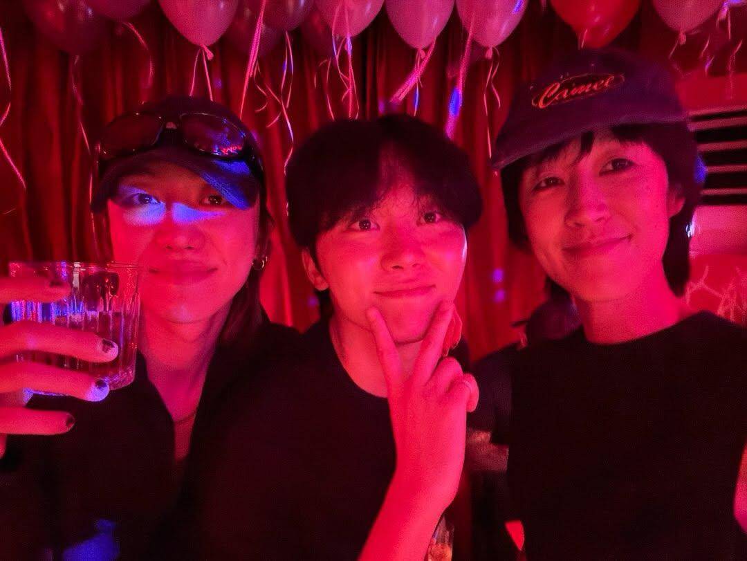 potret artis Korea di pesta ulang tahun G-Dragon ke-38 (instagram.com/jinkyunghong)