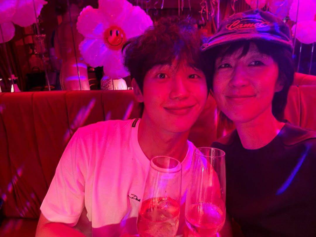 potret artis Korea di pesta ulang tahun G-Dragon ke-38 (instagram.com/jinkyunghong)