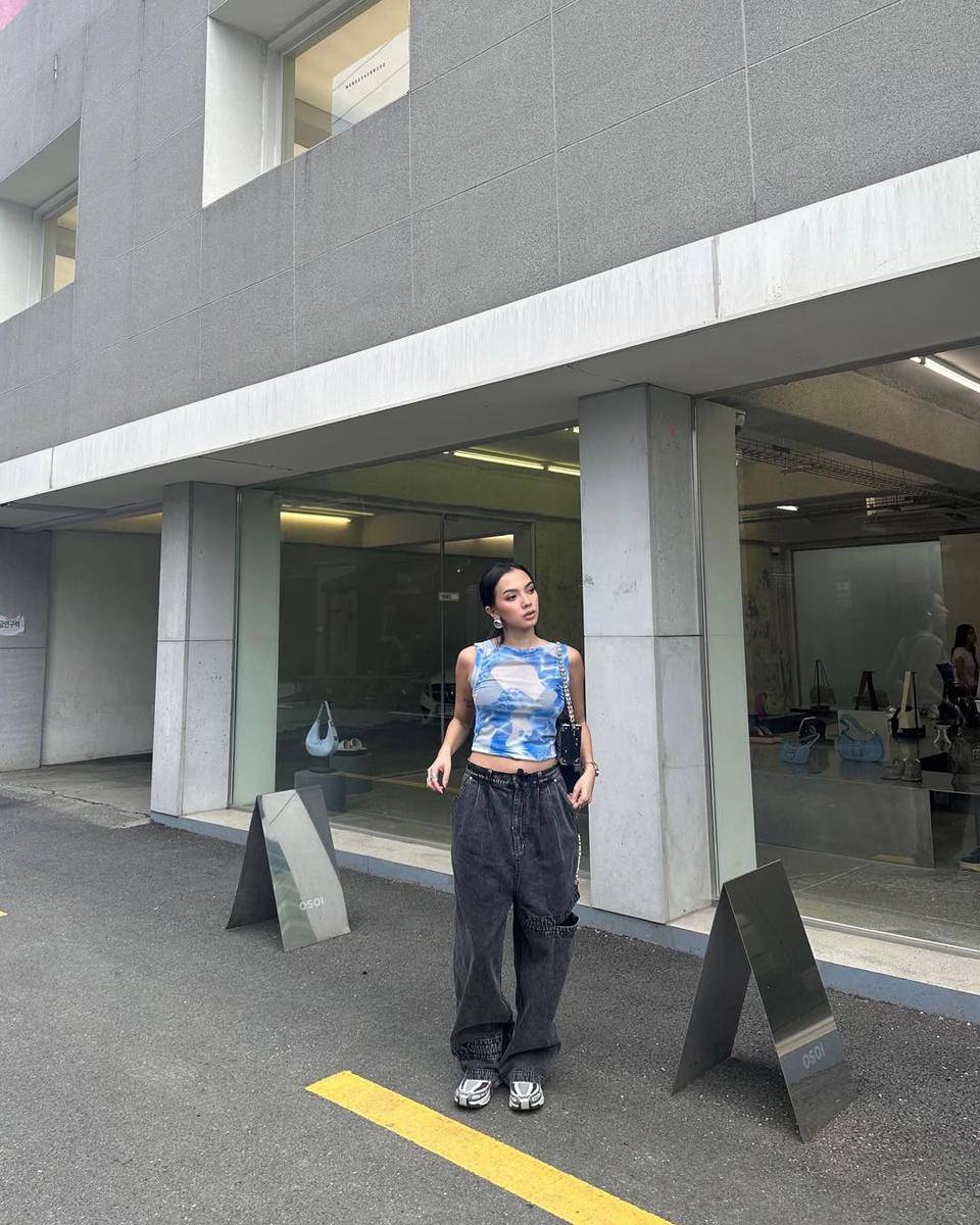 Mix and Match Celana Jeans ala Nazla Alifa Senia (instagram.com/nazlaalifa)