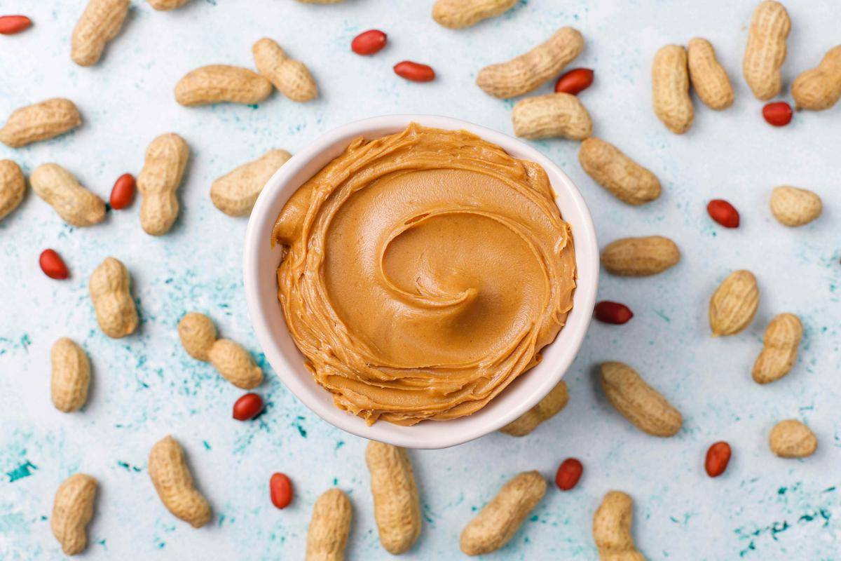 ilustrasi peanut butter (freepik.com/azerbaijan_stockers)