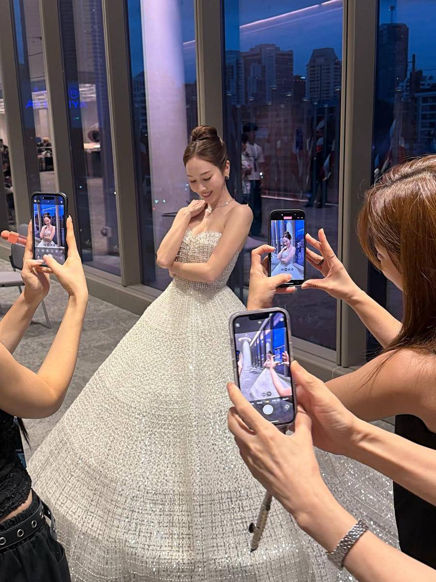 potret Jessica Jung di Weibo Cultural Exchange Night Gala (via instagram.com/jessica.syj)