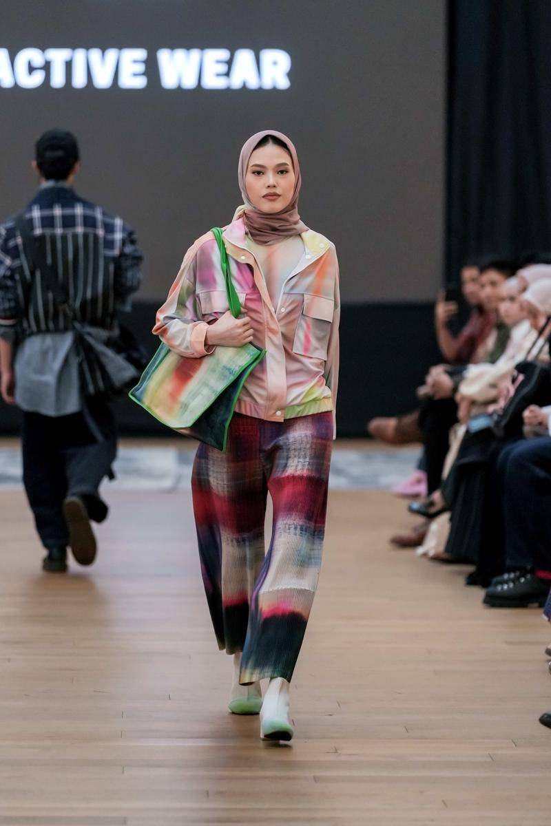 koleksi busana muslim di Jakarta Muslim Fashion Week 2025 (Dok. JMFW)