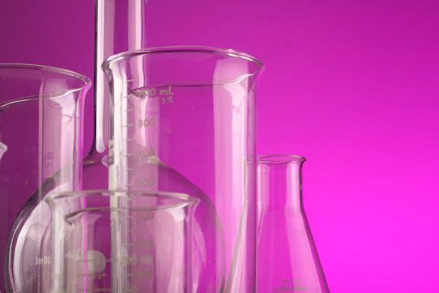 ilustrasi laboratorium (pexels.com/Rodolfo Clix)