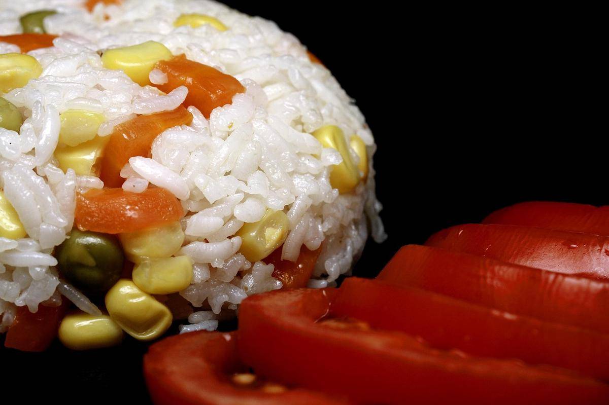 Kuliner nasi jagung (Pixabay/Engin Akyurt)