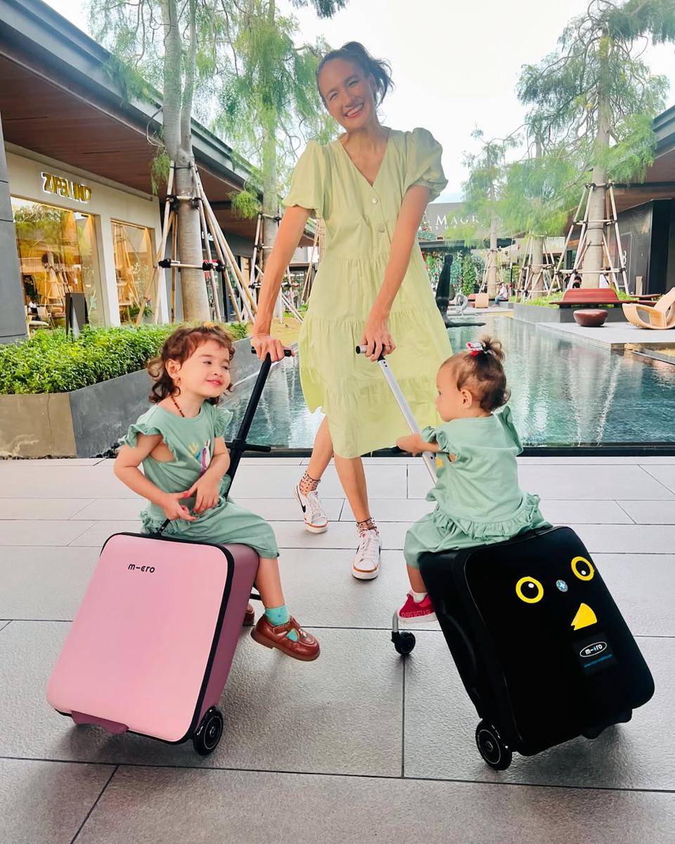 inspirasi outfit ibu dan anak ala Nadine Chandrawinata (instagram.com/nadinelist)