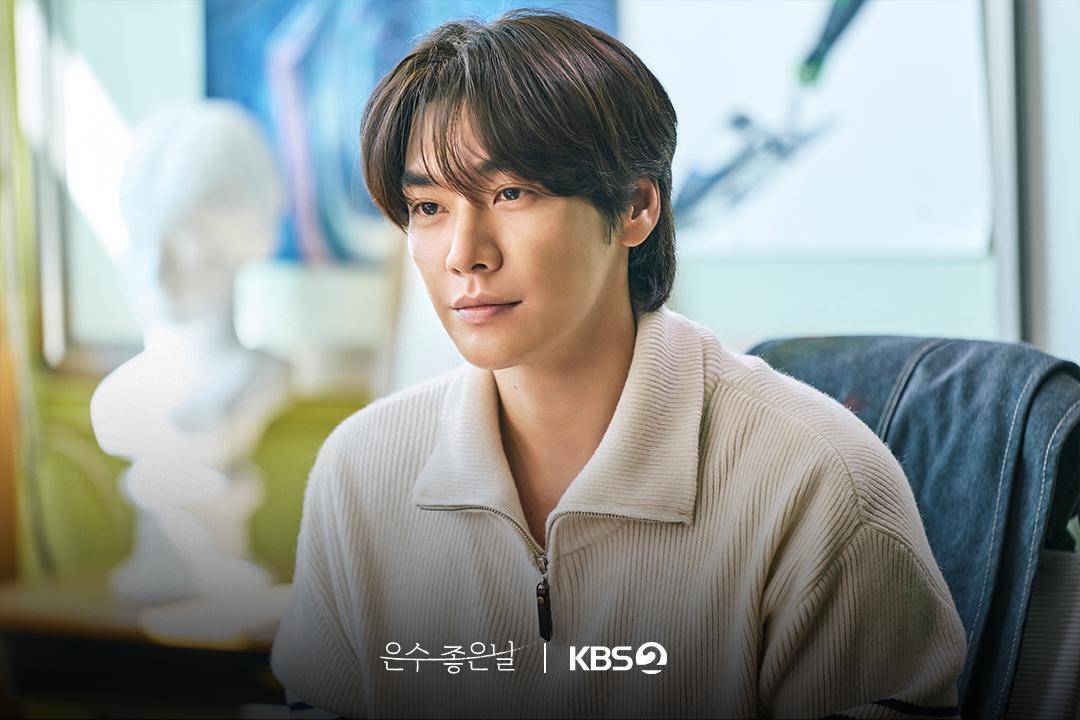 Still cut Walking on Thin Ice (dok.KBS/Walking on Thin Ice)