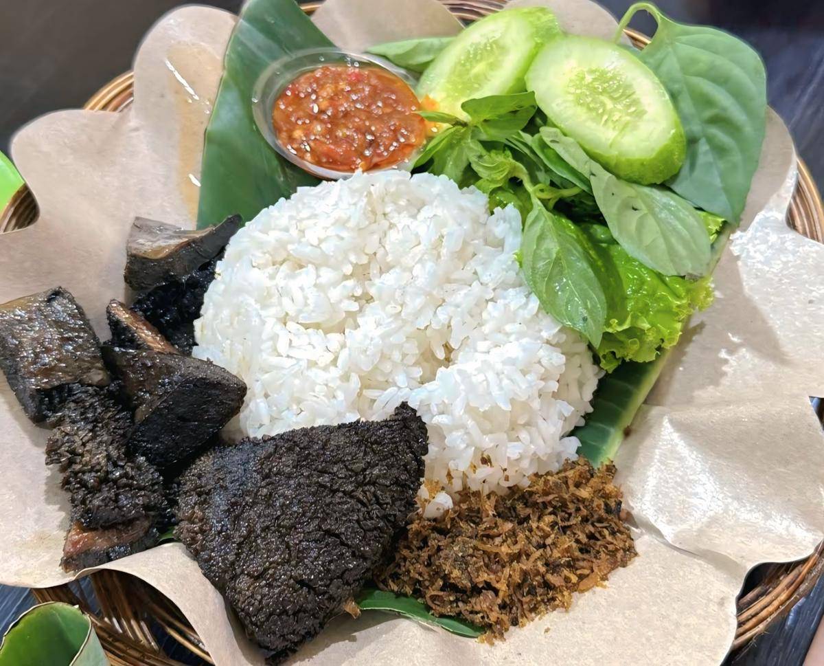 Babat Goreng Nikmat Berkah (google.com/maps/Sherley T)