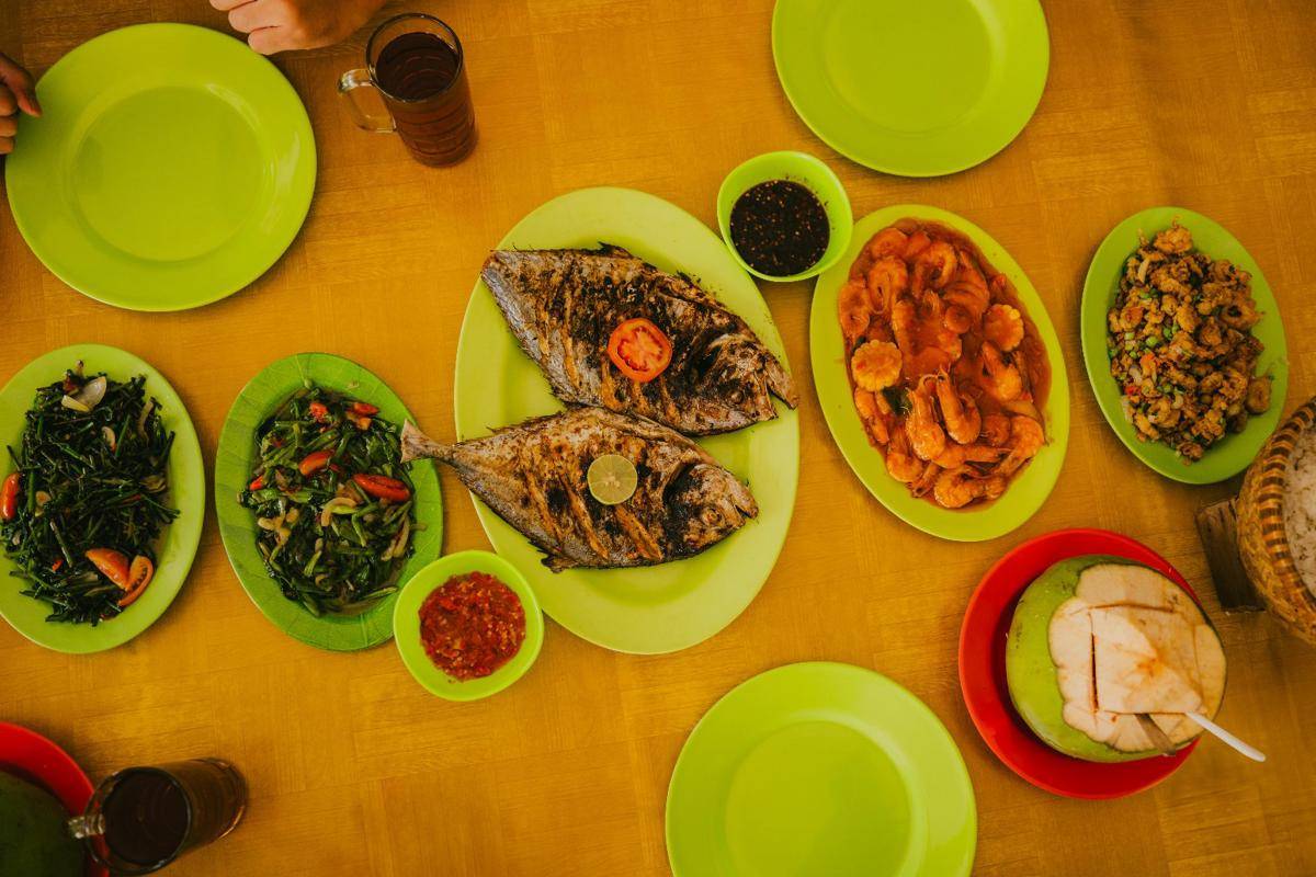 Ilustrasi aneka menu makanan (pexels.com/nasiklabanan)