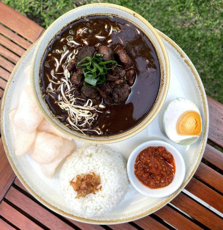 Ilustrasi nasi rawon (pexels.com/gledek1999)