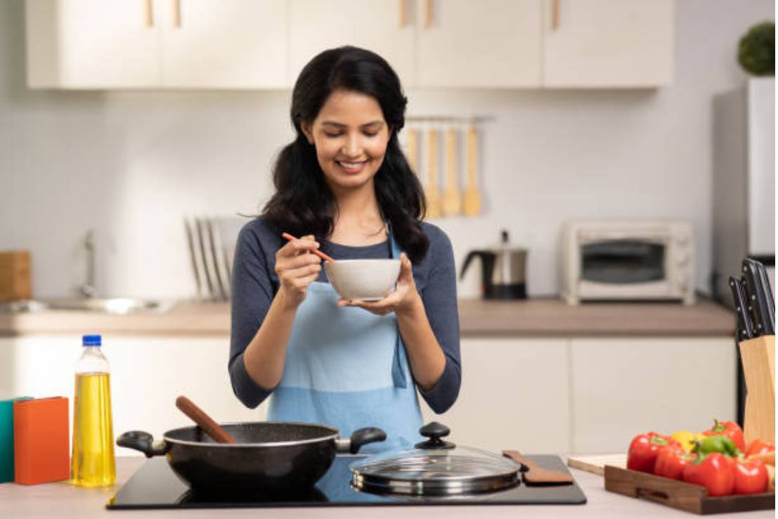 ilustrasi makanan hangat (istockphoto.com/Deepak Sethi)