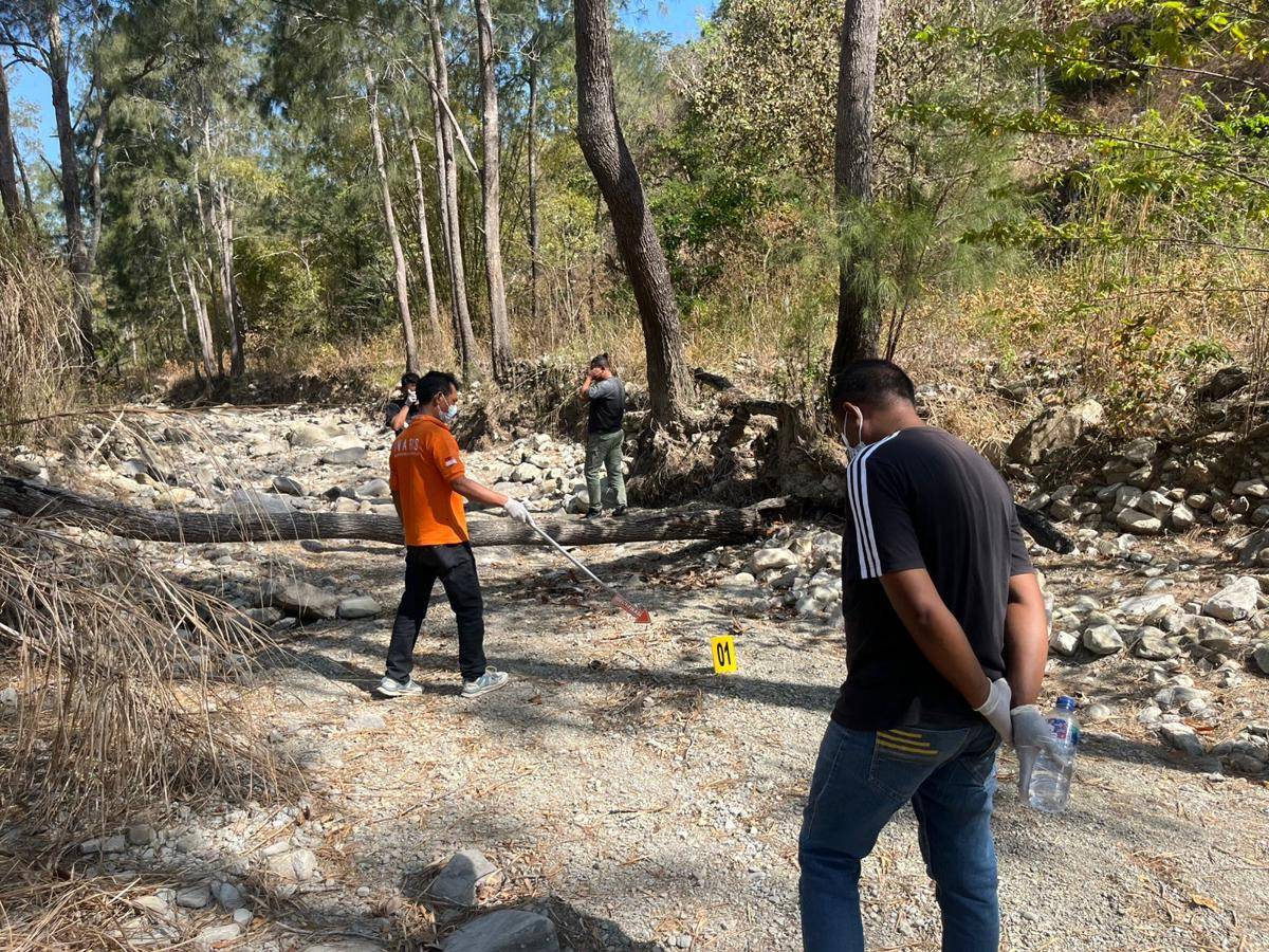 Koordinasi Polres Belu dan Satgas Pamtas Yonif 741/GN terkait warga NTT yang tewas tertembak di wilayah Timor Leste. (Dok Polda NTT)