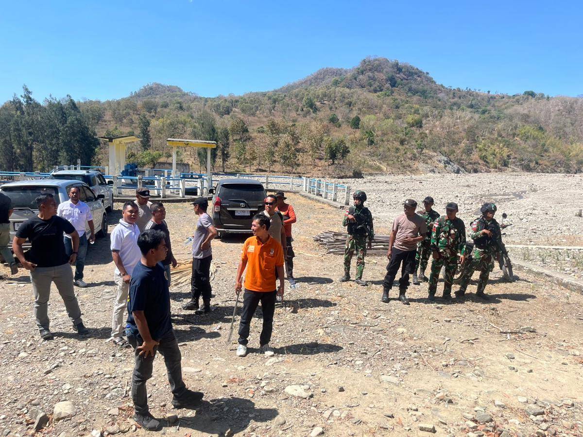 Koordinasi Polres Belu dan Satgas Pamtas Yonif 741/GN terkait warga NTT yang tewas tertembak di wilayah Timor Leste. (Dok Polda NTT)