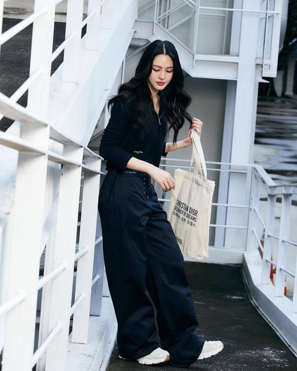 Lingling Kwong