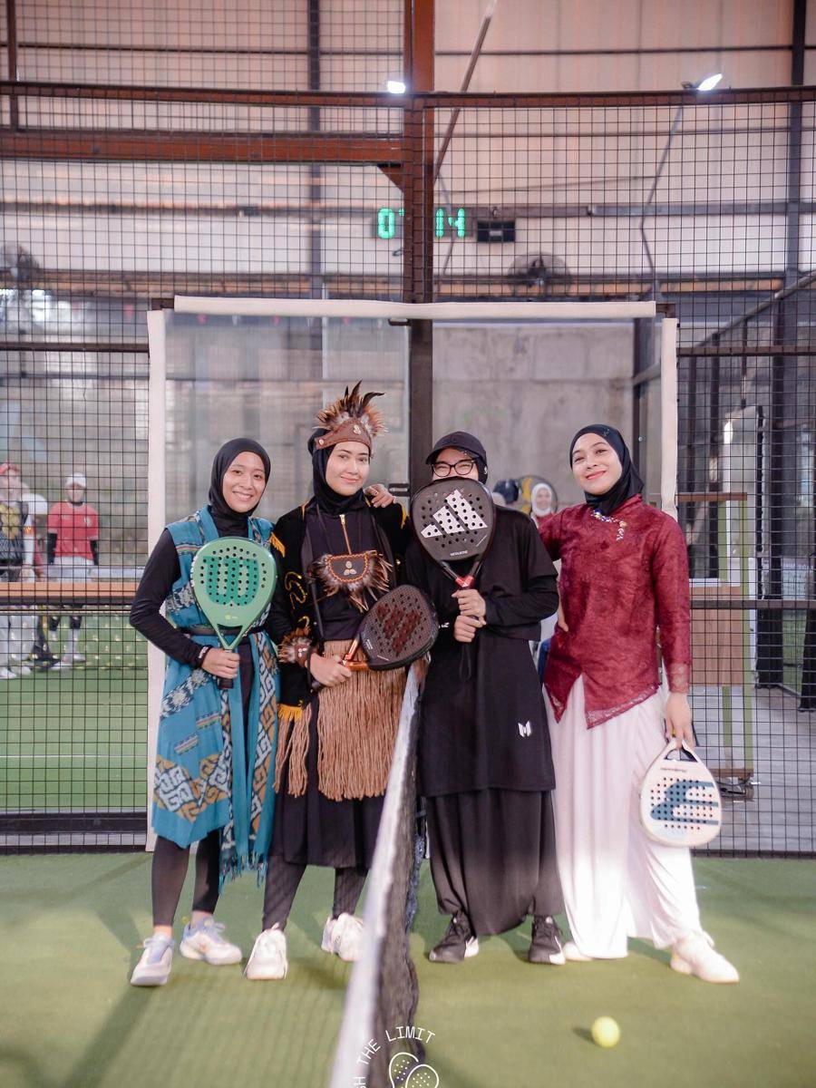 Dian Ayu, Fitrop dan Geng Turnamen Padel (Instagram.com/dianayulestari)