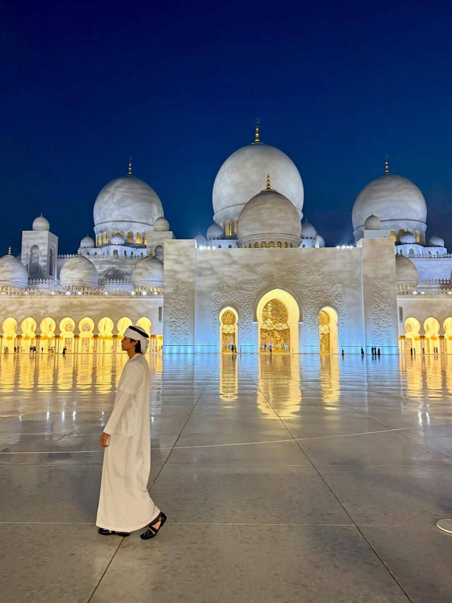 potret Son Won Ik Single's Inferno 3 di Abu Dhabi (instagram.com/hiwonik)