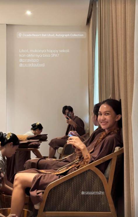 Potret Bulan Madu Arbani Yasiz dan Raissa di Bali