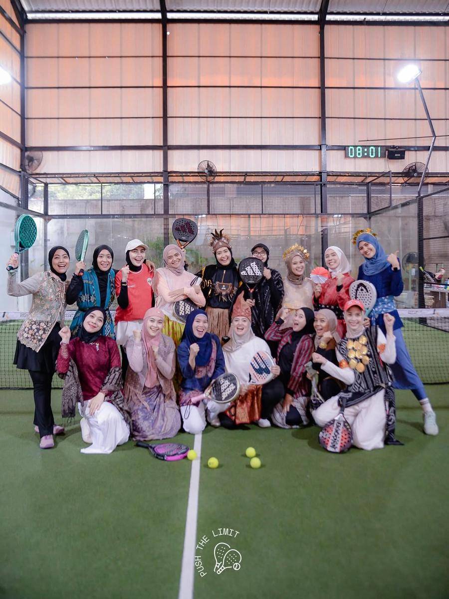 Dian Ayu, Fitrop dan Geng Turnamen Padel (Instagram.com/dianayulestari)