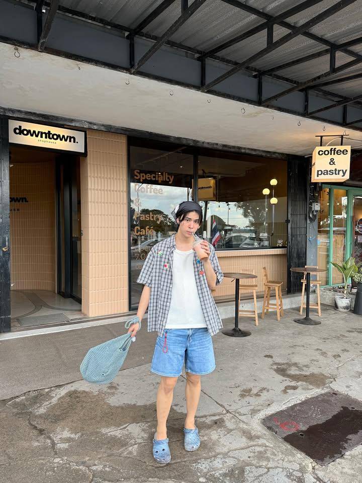 styling short jeans ala Cooper Patpasit (instagram.com/cooper_patpasit)