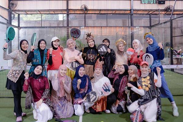 Dian Ayu, Fitrop dan Geng Turnamen Padel (Instagram.com/dianayulestari)