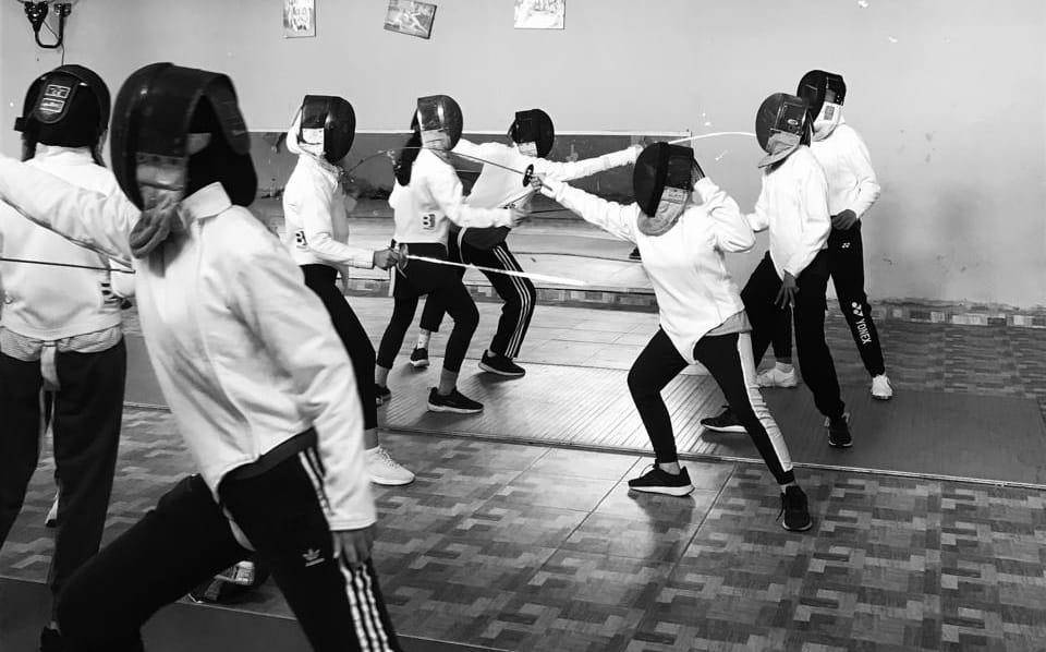 Atlet anggar Lampung sedang berlatih. (IDN Times/istimewa)