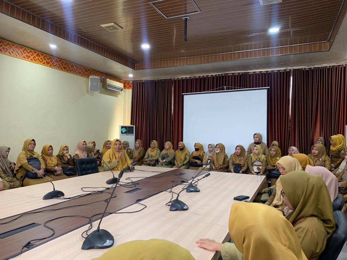 P3K yang datang ke Kantor DPRD Bandar Lampung. (IDN Times/Muhaimin)