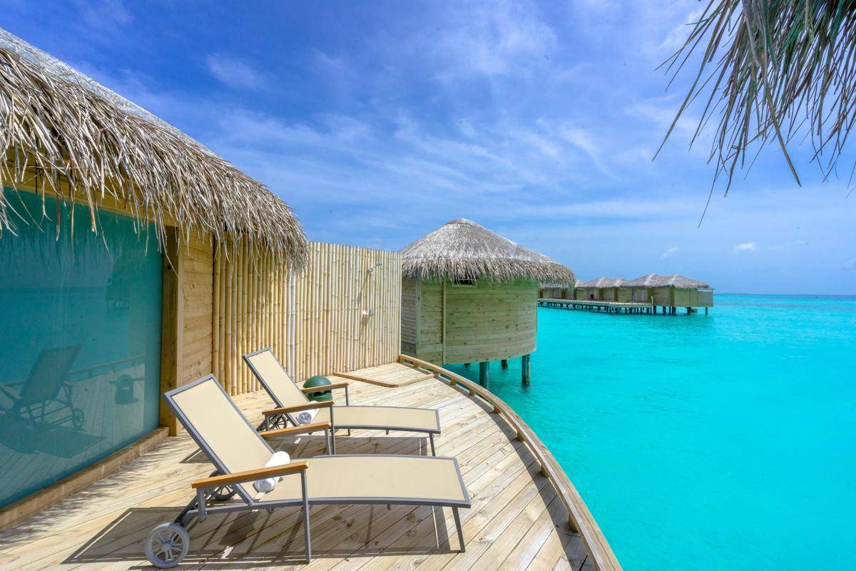 ilustrasi hotel view pantai/pexels.com