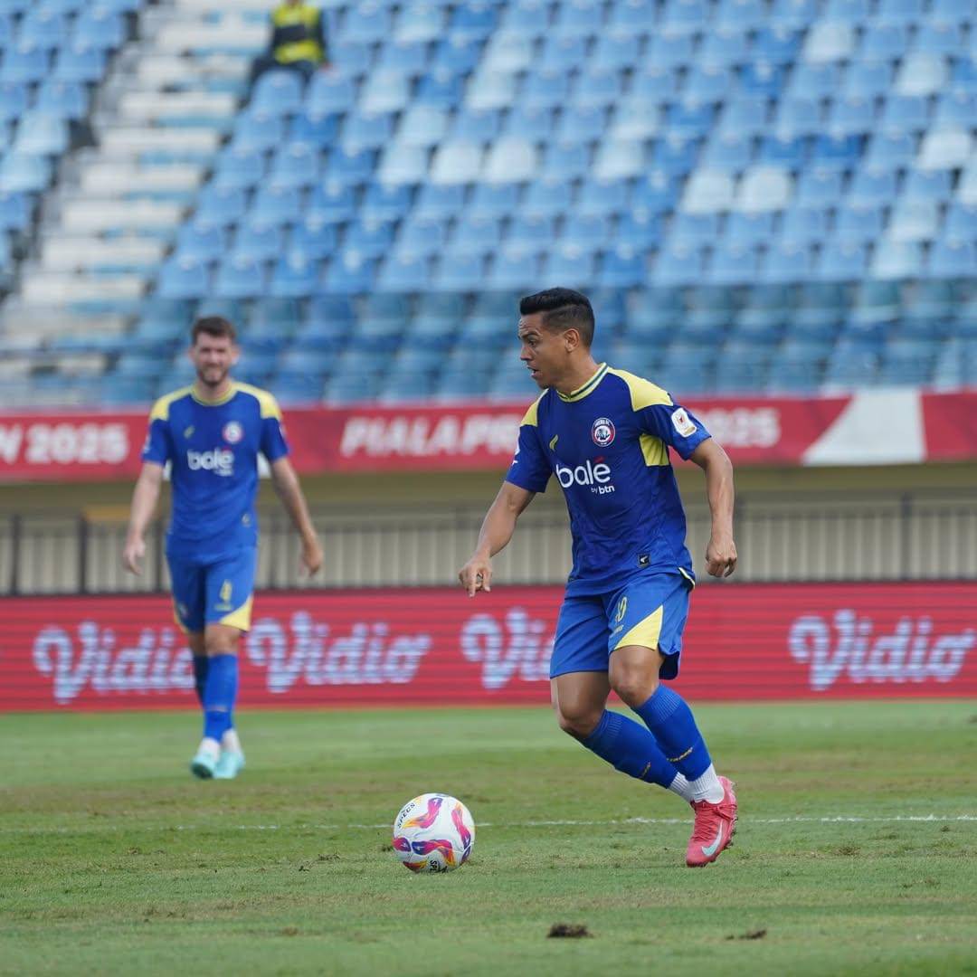 valdeci saat membela arema (instagram.com/valdecimoreira_)