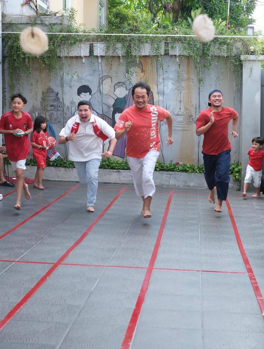 potret keluarga Zaskia Adya Mecca