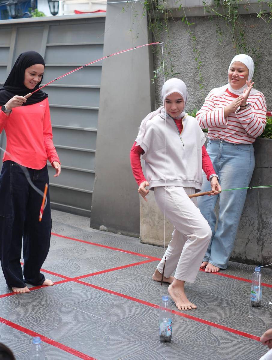 potret keluarga Zaskia Adya Mecca