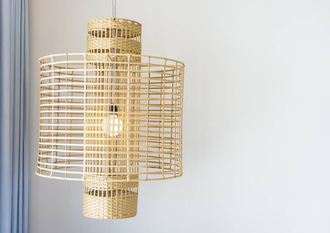 ilustrasi lampu hias (freepik.com/lifeforstock)