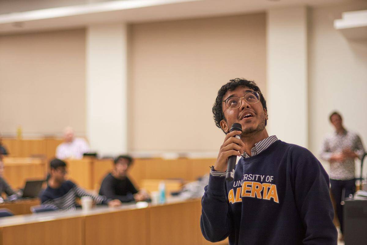 ilustrasi public speaker (unsplash.com/ugip)