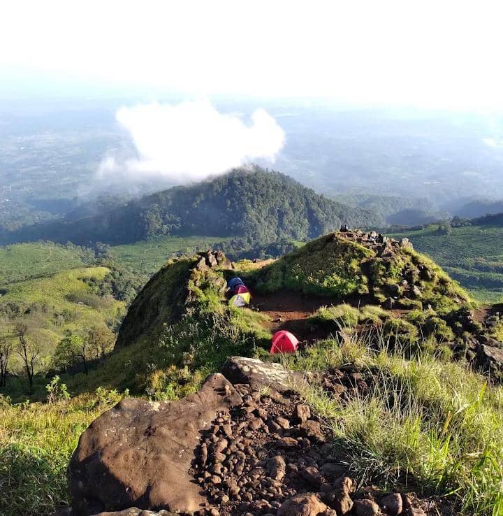 potret Gunung Ungaran via Candi Gedong Songo