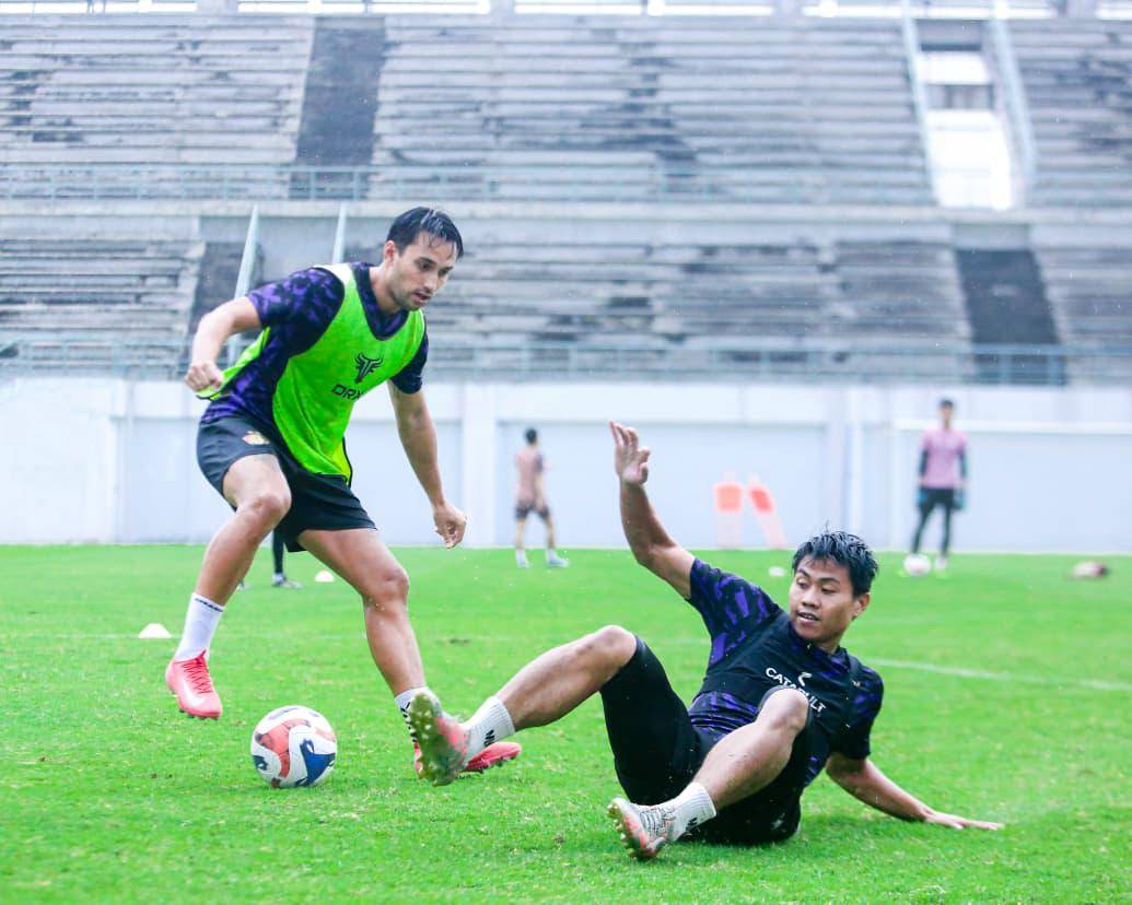 Pemain Persik Kediri saat melakukan latihan. IDN Times/istimewa