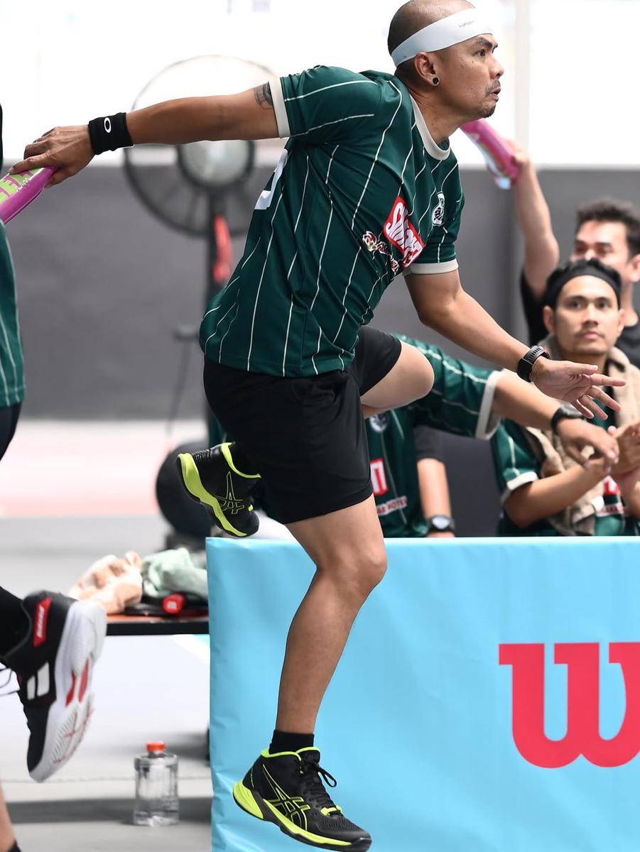Wendi Cagur dan istri ikut turnamen pickleball