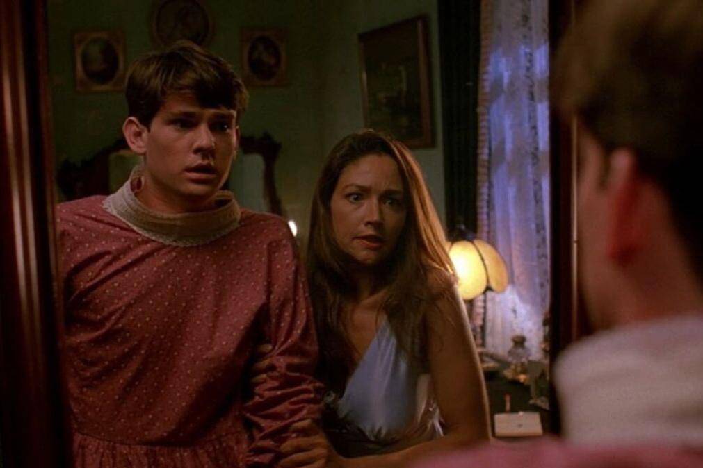 adegan dalam film Psycho IV: The Beginning