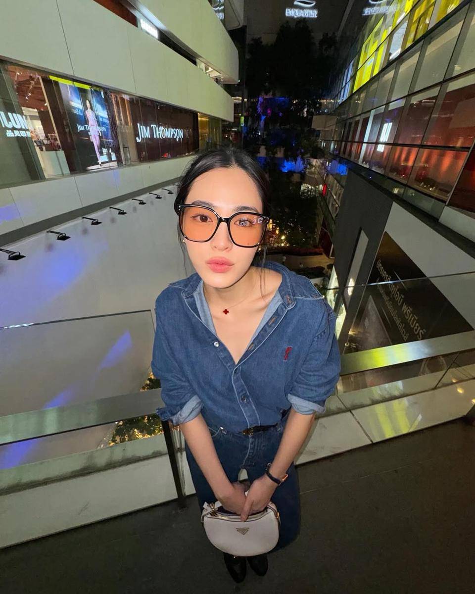 Lingling Kwong