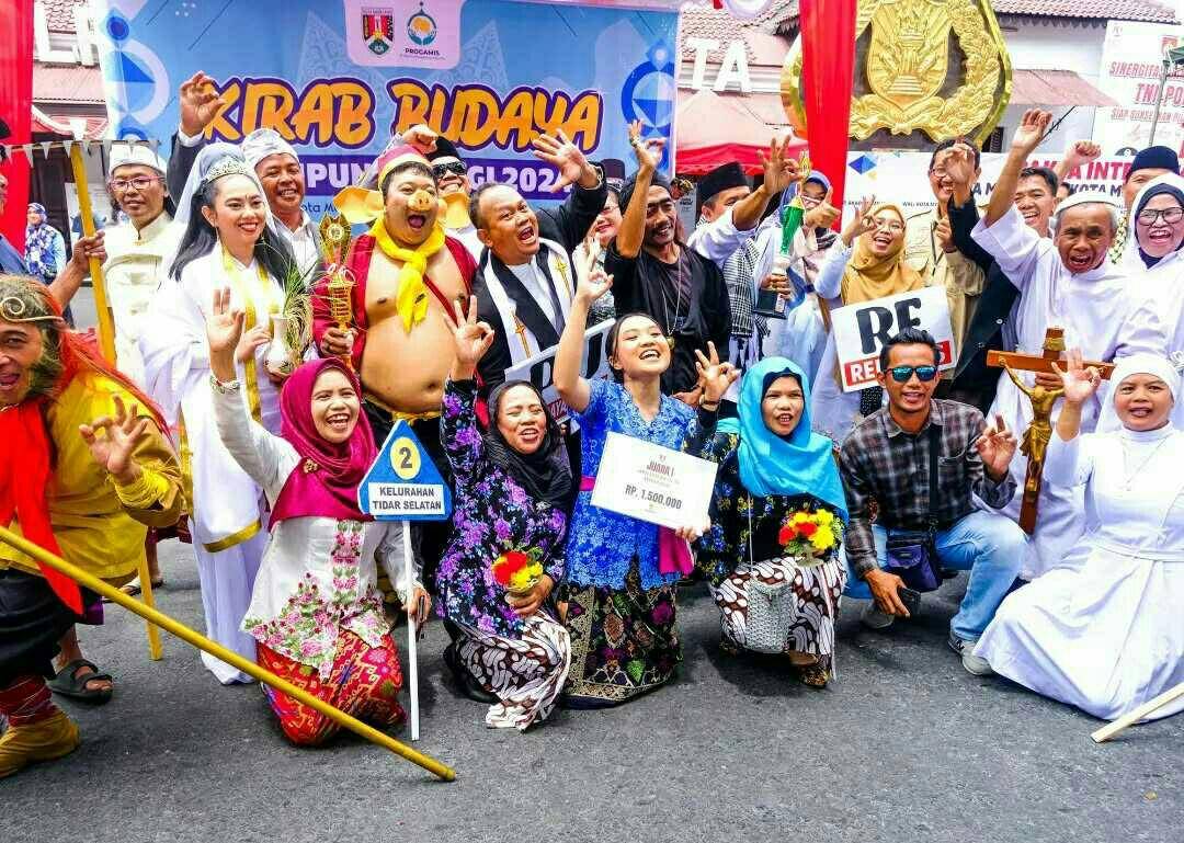 Kirab Budaya Kampung Religi di Magelang pada September 2024 (dok. Pemerintah Kota Magelang)
