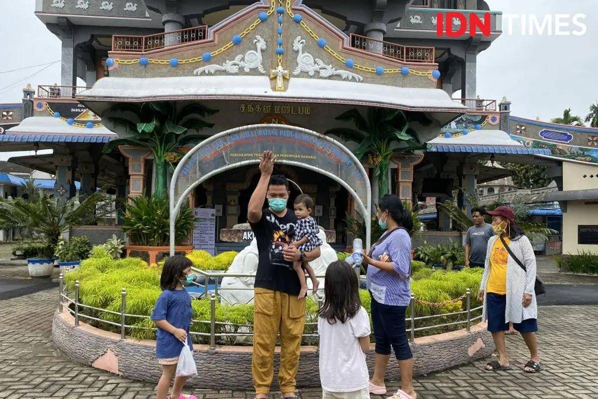 Suasana di Graha Bunda Maria Annai Velangkanni (IDN Times/Indah Permata Sari)