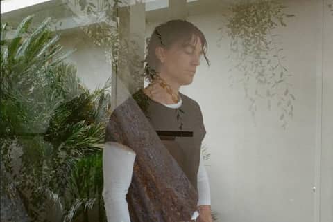 Lirik Lagu Know You Naked - LANY, Tampil di LaLaLa Festival! | IDN Times